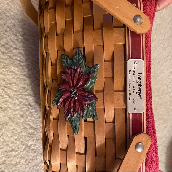 Longaberger Nature's Garland Basket - Christmas Collection 2006 - Picture 2 of 4